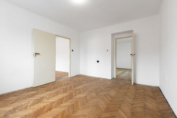 Prodej bytu 3+1 v družstevním vlastnictví 72 m², Praha 8 - Kobylisy