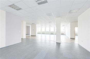 Pronájem kancelářských prostor 614 m², Písek