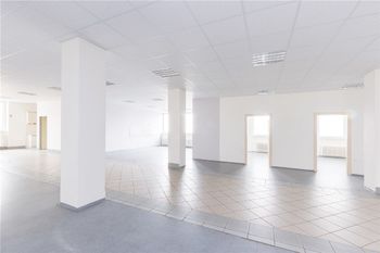 Pronájem kancelářských prostor 614 m², Písek