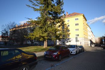 Pronájem bytu 1+1 v osobním vlastnictví 54 m², Brno