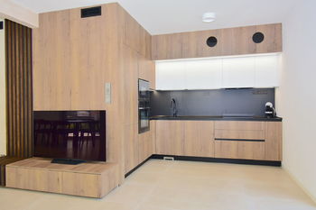 kuchyň - Prodej domu 175 m², Pardubice