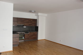 Pronájem bytu 2+kk v osobním vlastnictví 66 m², Praha 9 - Letňany