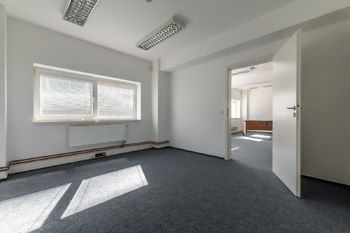 Pronájem kancelářských prostor 37 m², Praha 9 - Horní Počernice