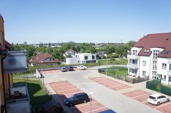 pohled z balkonu - Pronájem bytu 2+kk v osobním vlastnictví 51 m², Praha 4 - Písnice