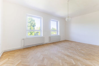 Prodej domu 700 m², Jaroměř