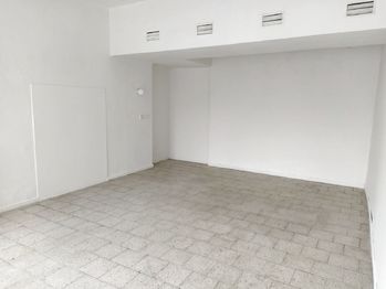 Pronájem obchodních prostor 63 m², Praha 10 - Malešice