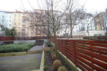 Zahrada - Pronájem bytu 2+kk v osobním vlastnictví 52 m², Praha 10 - Vršovice