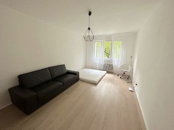 Pronájem bytu 2+1 v osobním vlastnictví 58 m², Praha 6 - Břevnov