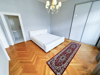 Pronájem bytu 4+1 v osobním vlastnictví 142 m², Brno