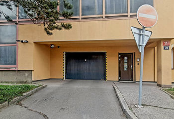 Pronájem garáže 18 m², Praha 9 - Střížkov