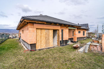 Prodej pozemku 1032 m², Vrskmaň