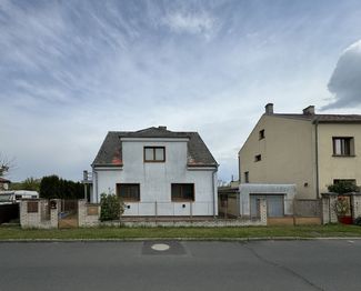 Prodej domu 200 m², Žitenice