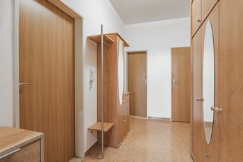 Pronájem bytu 2+kk v družstevním vlastnictví 69 m², Jesenice