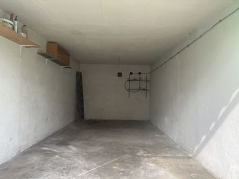 Prodej garáže 21 m², Louny