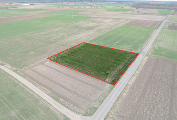 Prodej pozemku 3665 m², Terezín