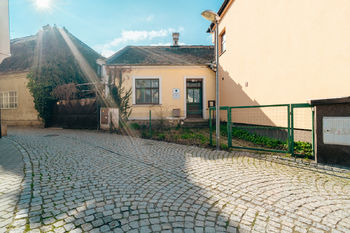 Prodej komerčního prostoru 78 m², Šternberk (ID