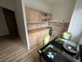 kuchyňský kout - Pronájem bytu 3+kk v osobním vlastnictví 63 m², Pardubice