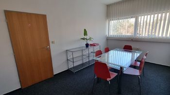 Pronájem kancelářských prostor 56 m², Praha 9 - Prosek