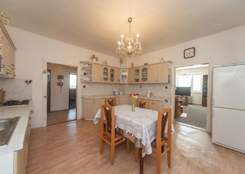 2NP kuchyň - Prodej domu 358 m², Opava