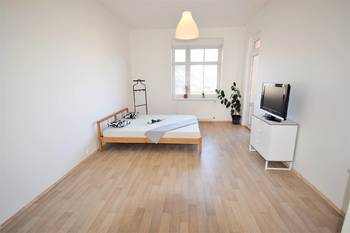 Pronájem bytu 1+1 v osobním vlastnictví 48 m², Kladno