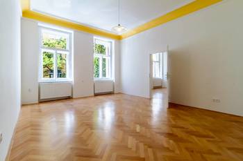 Obývací pokoj, příp. druhá ložnice - Pronájem bytu 2+1 v osobním vlastnictví 82 m², Praha 2 - Vinohrady