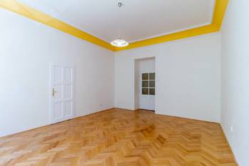 Byt prošel před časem renovací - Pronájem bytu 2+1 v osobním vlastnictví 82 m², Praha 2 - Vinohrady
