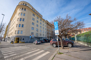 Prodej bytu 3+1 v osobním vlastnictví 86 m², Praha 3 - Vinohrady