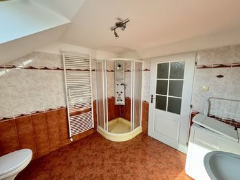 Koupelna - Pronájem bytu 2+kk v osobním vlastnictví 55 m², Hořovice