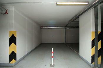 Parkovací stání - Pronájem bytu 2+kk v osobním vlastnictví 56 m², Praha 10 - Hostivař