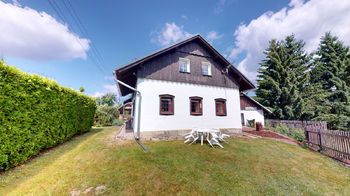 pohled na dům - Prodej chaty / chalupy 180 m², Jablonné v Podještědí