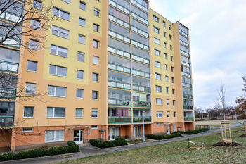 Pohled na dům - Pronájem bytu 1+kk v osobním vlastnictví 29 m², Praha 4 - Chodov