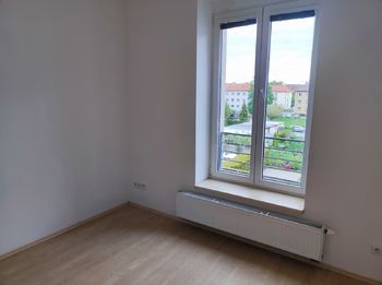 Pronájem bytu 2+kk v osobním vlastnictví 42 m², Pardubice