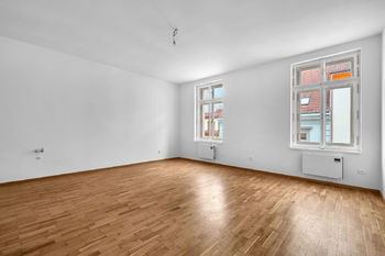 Prodej bytu 2+kk v osobním vlastnictví 56 m², Praha 5 - Smíchov