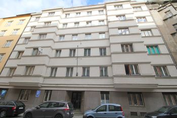 Prodej bytu 2+1 v družstevním vlastnictví 75 m², Praha 7 - Holešovice