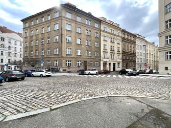 Prodej bytu 1+kk v osobním vlastnictví 21 m², Praha 10 - Vršovice