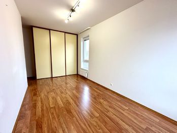 Prodej bytu 3+kk v osobním vlastnictví 83 m², Praha 10 - Uhříněves