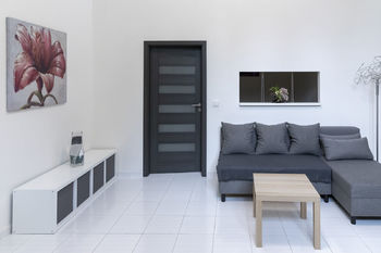 obývací pokoj - Pronájem bytu 2+kk v osobním vlastnictví 62 m², Kladno