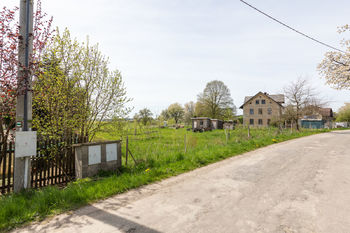 Prodej pozemku 1516 m², Kobyly