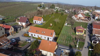 Prodej pozemku 736 m², Bulhary