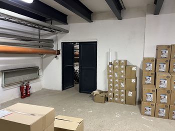 Pronájem skladovacích prostor 59 m², Praha 9 - Horní Počernice
