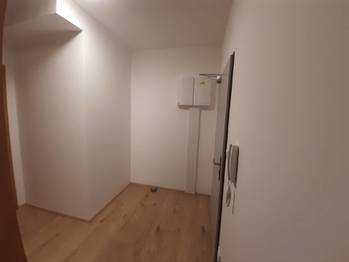 Pronájem bytu 1+kk v osobním vlastnictví 31 m², Praha 10 - Hostivař