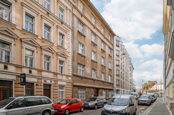 Prodej bytu 2+kk v osobním vlastnictví 58 m², Praha 2 - Nové Město