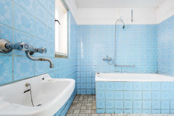 koupelna 1NP - Prodej domu 150 m², Veselí nad Lužnicí