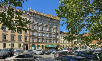 Byt 2+kk, Karlínské náměstí, dům - Prodej bytu 2+1 v osobním vlastnictví 55 m², Praha 8 - Karlín