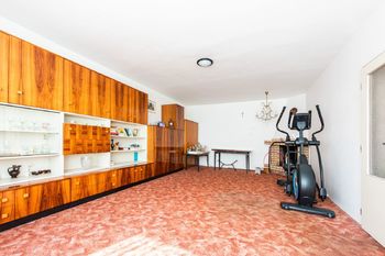 Prodej domu 280 m², Určice