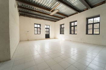 Prodej obchodních prostor 910 m², Nýrsko