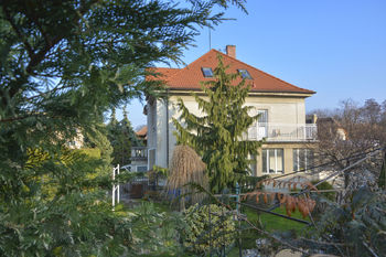 Prodej nájemního domu 450 m², Praha 5 - Motol