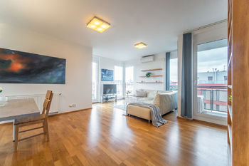 Prodej bytu 5+kk v osobním vlastnictví 120 m², Praha 10 - Pitkovice