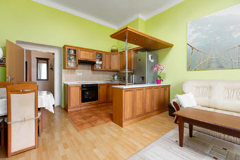 Prodej bytu 1+kk v osobním vlastnictví 37 m², Karlovy Vary