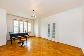 Prodej bytu 5+1 v osobním vlastnictví 194 m², Praha 7 - Holešovice